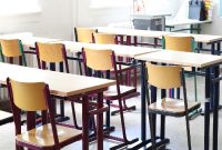Kursi dan Meja Belajar